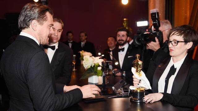 Watch Leonardo Dicaprios Adorable Reaction To Getting His Oscar Engraved For The First Time 