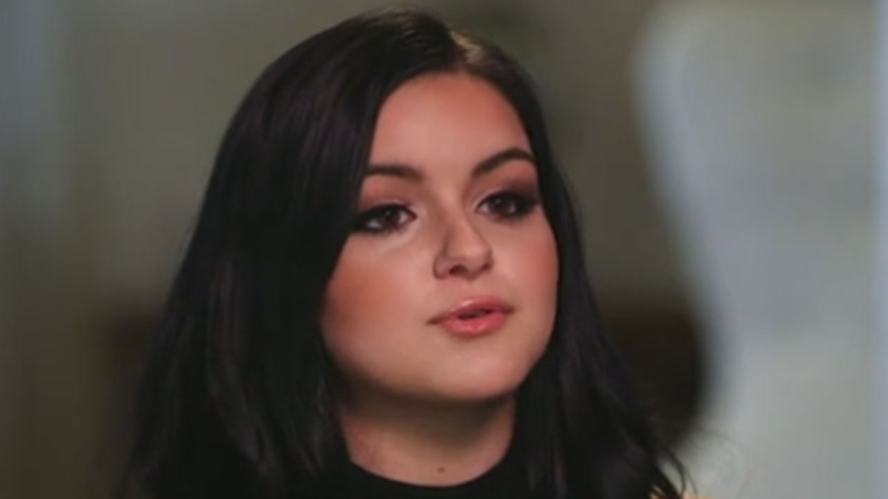 Ariel Winter clarifies her breast reduction wasn't just about