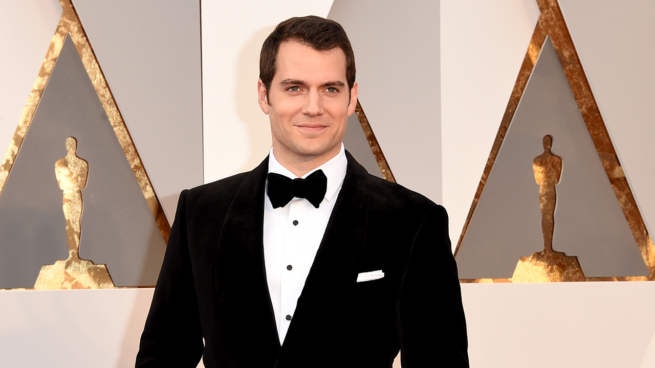 Superman' Star Henry Cavill and His 19-Year-Old Girlfriend Tara