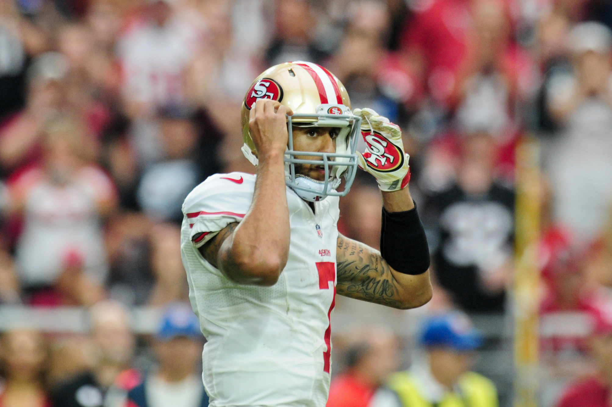 NFL news: Colin Kaepernick (kind of) responds to John Elway on Twitter