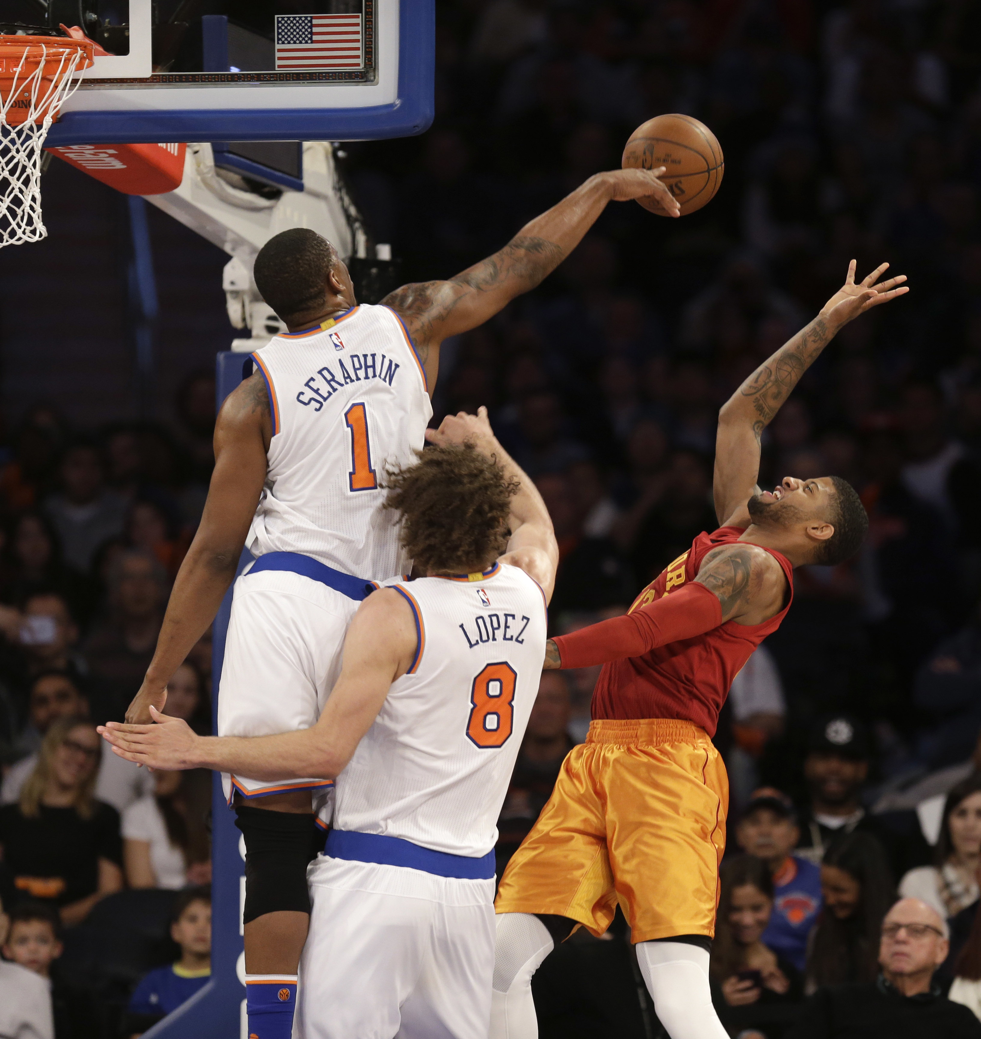 George hits go-ahead shot, Pacers edge Knicks to tie for 7th