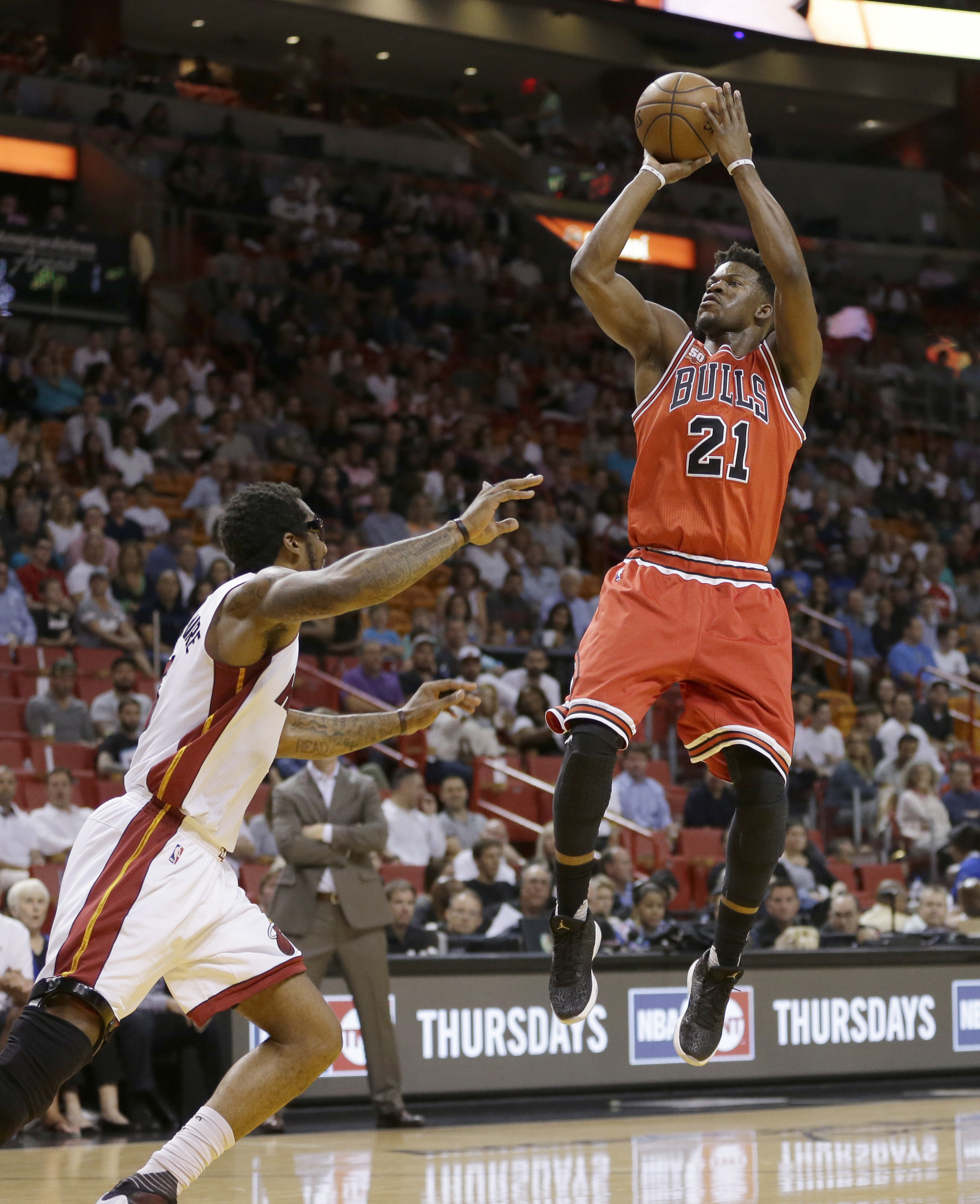 Heat rally past Bulls, 10698 for 46th win of the season