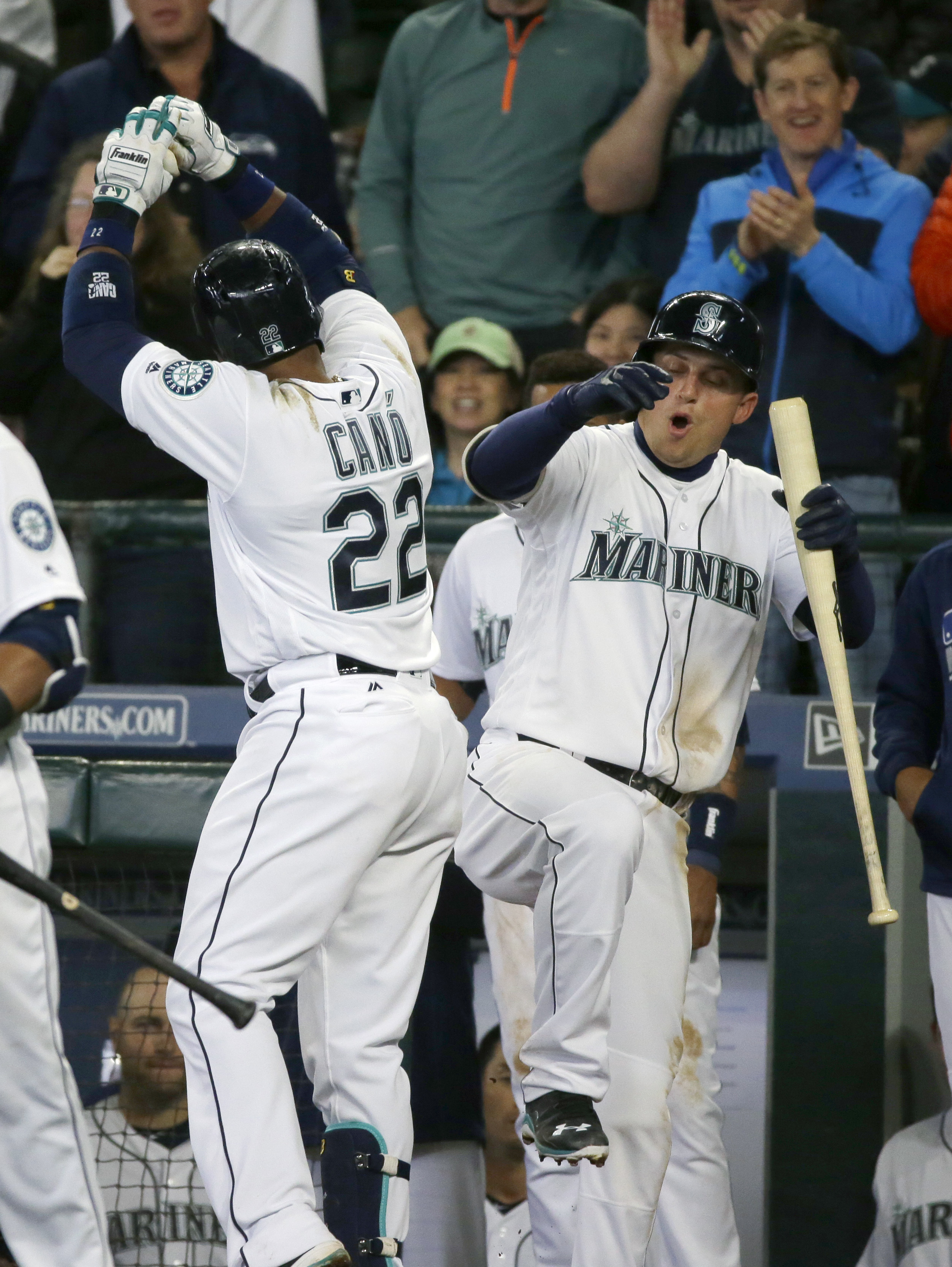 Robinson Cano's solo home run in the 10th inning lifts American