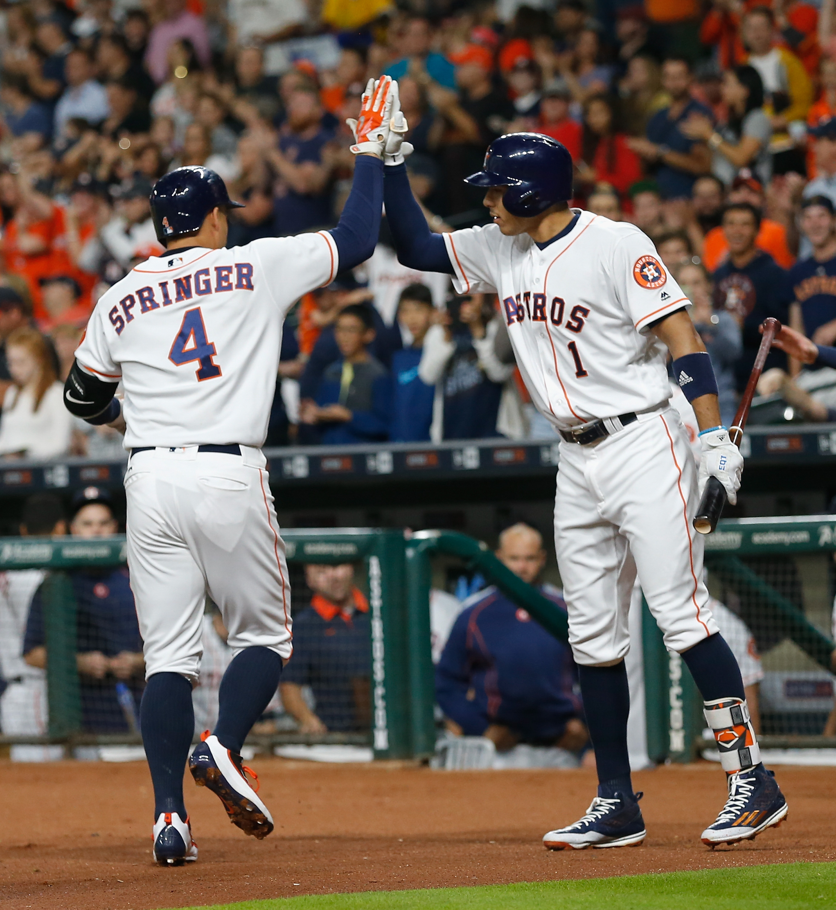 Victor Martinez has RBI double in 3-run 11th for Tigers