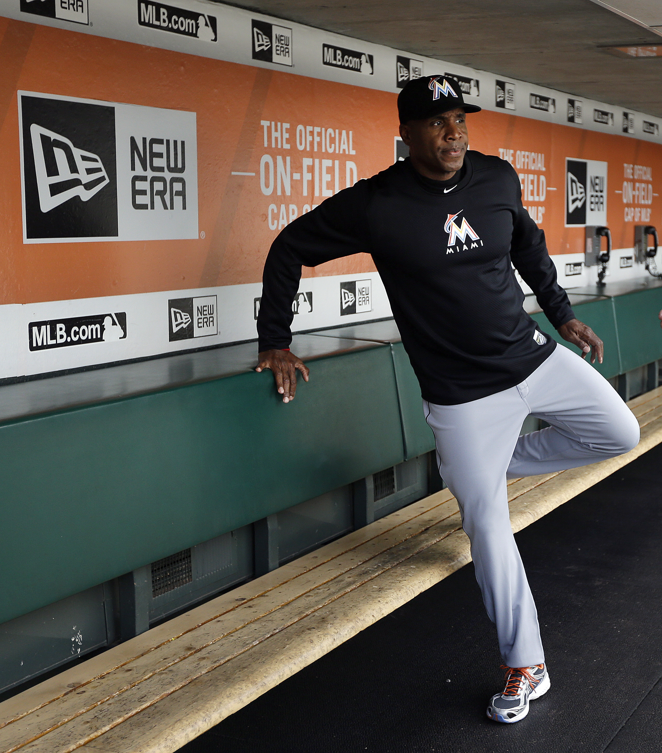 Coach Barry Bonds returns to AT&T Park in a Marlins uniform