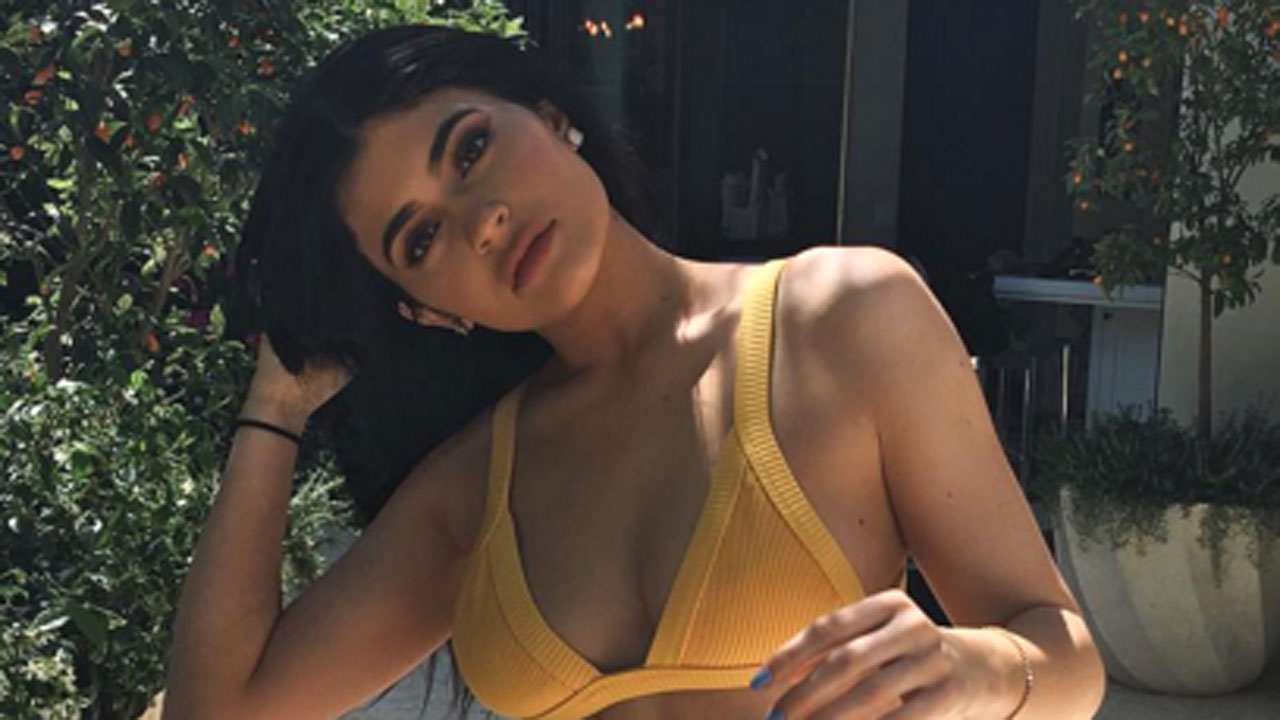 Kylie jenner bikini yellow