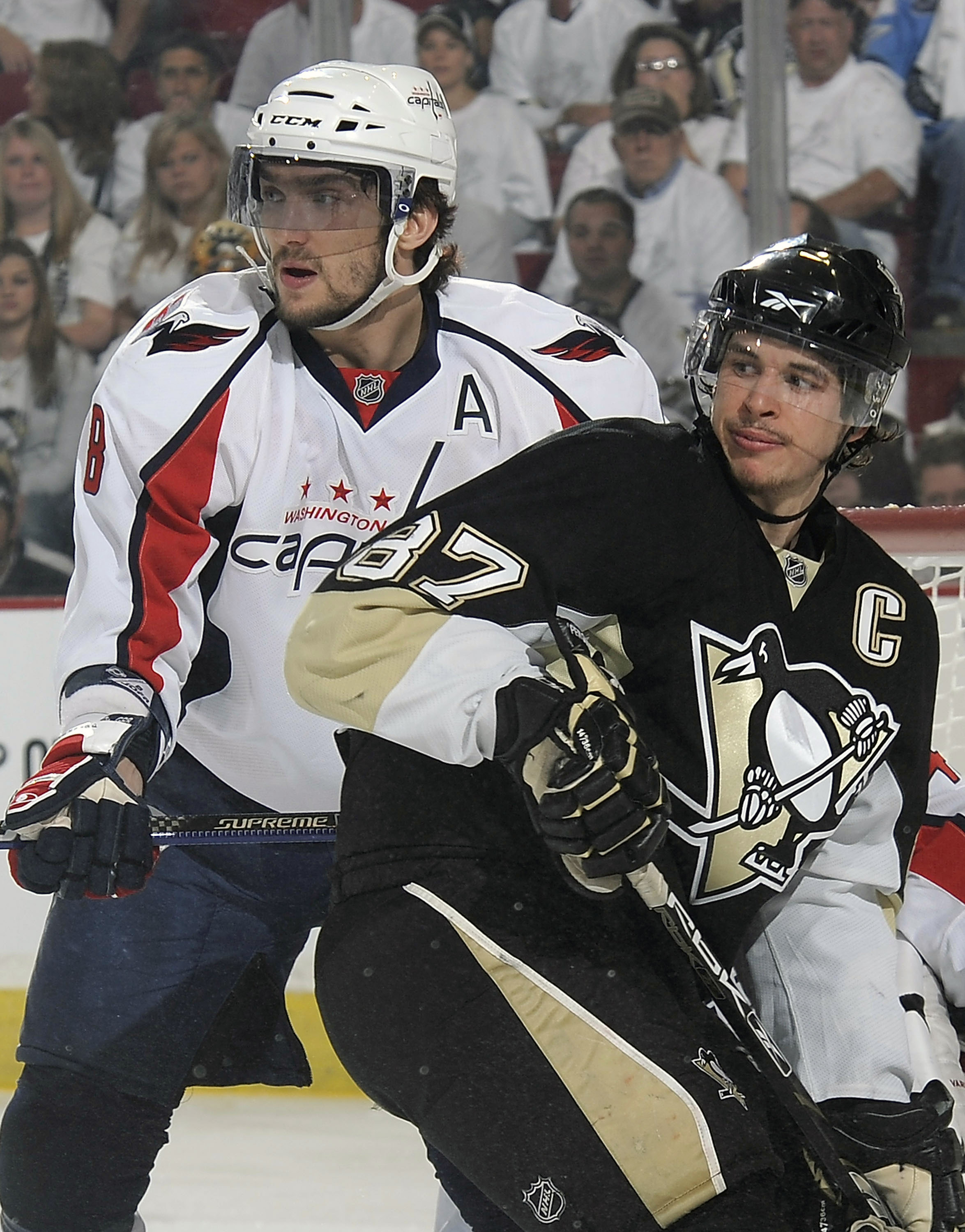 NHL foot pass: T.J. Oshie, Sidney Crosby others share advantageous