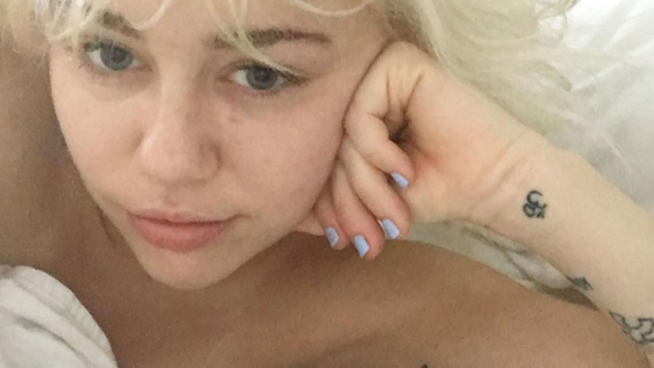 Miley Cyrus Gets Matching Wave Tattoo With Liam Hemsworth's Sister-In-Law Elsa Pataky