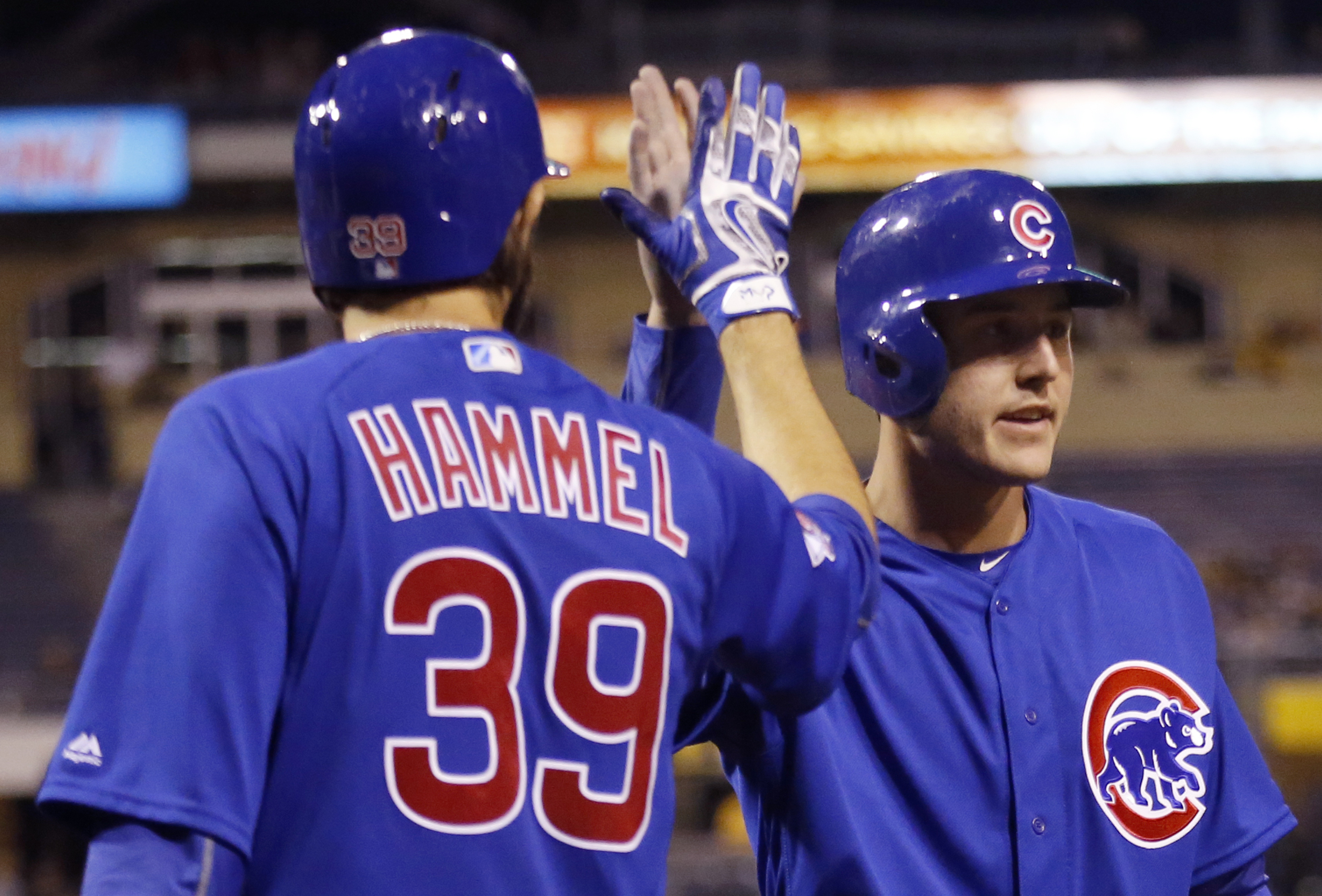 Anthony Rizzo does it again with leadoff home run in Cubs' 4-0 victory