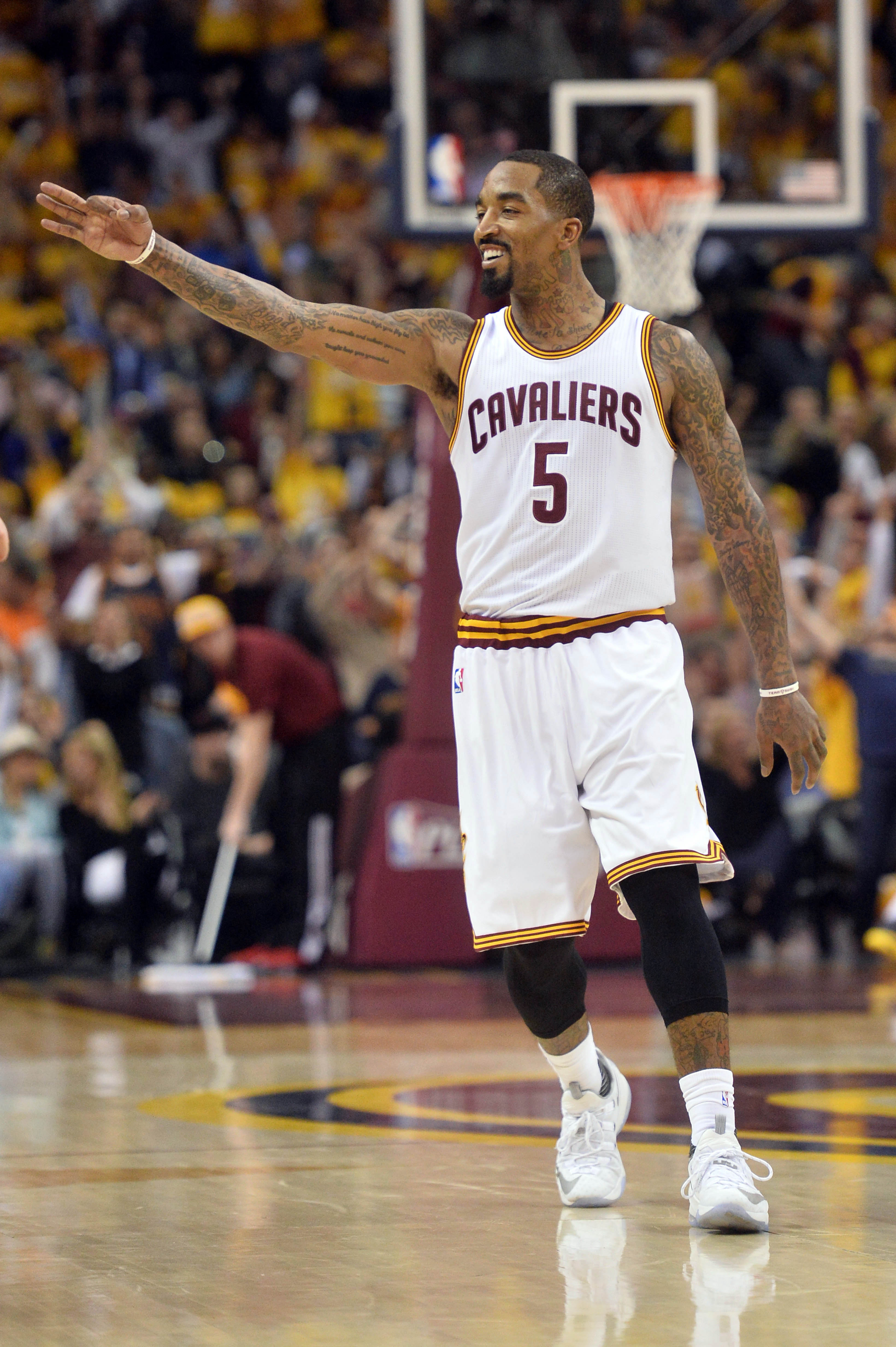 JR Smith 2016 Game 6 Moving on to NBA Finals 2016  Lebron james kyrie  irving, Cleveland cavs, Basketball players