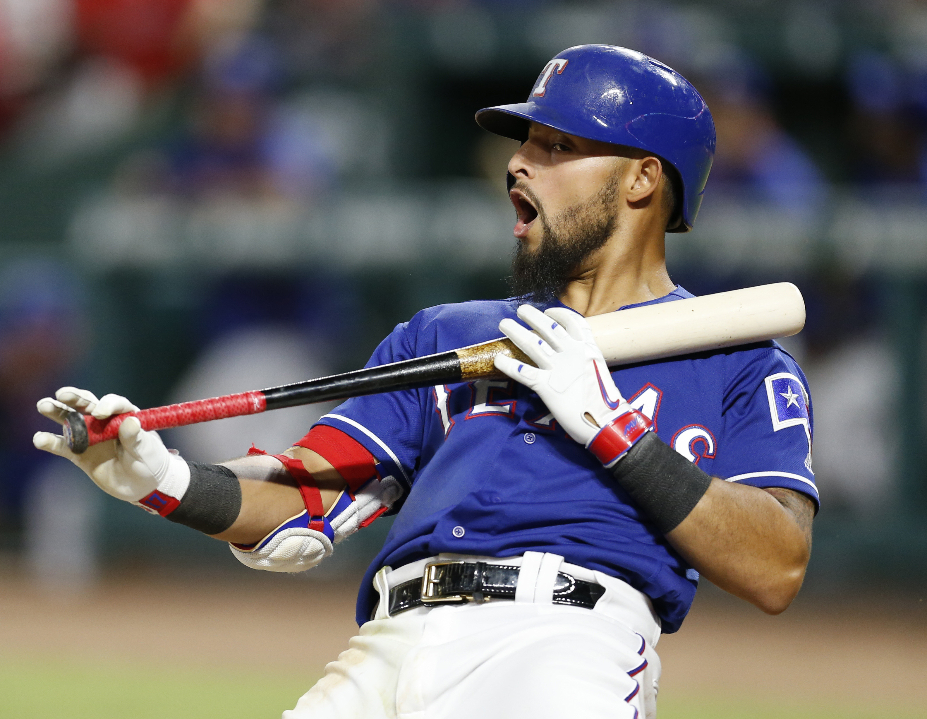 Rougned Odor signs unique deal with Texas Rangers