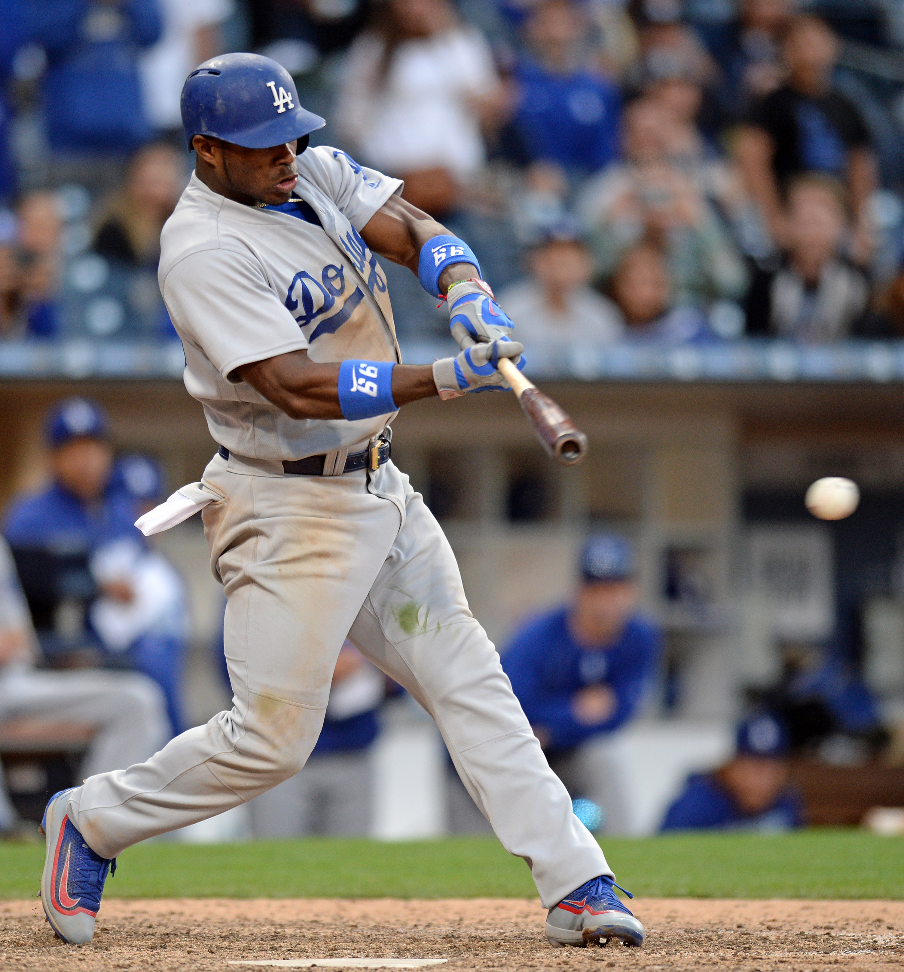 Dodgers' Yasiel Puig flies over Los Angeles in a helicopter