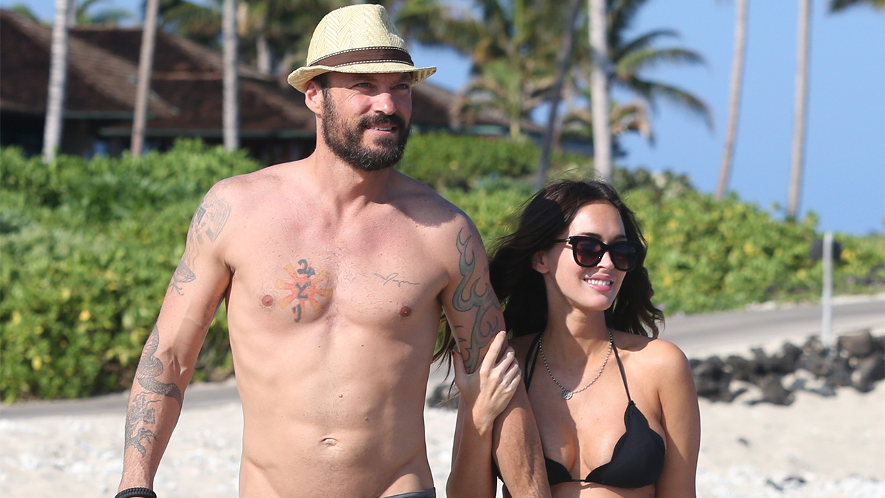 hand in Watchful Candles EXCLUSIVE: Pregnant Megan Fox Talks Babymoon With Brian Austin Green,  Reveals Son Is 'Practicing' | ktvb.com