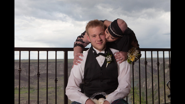 Idaho Teen Takes Terminally Ill Mom To Prom