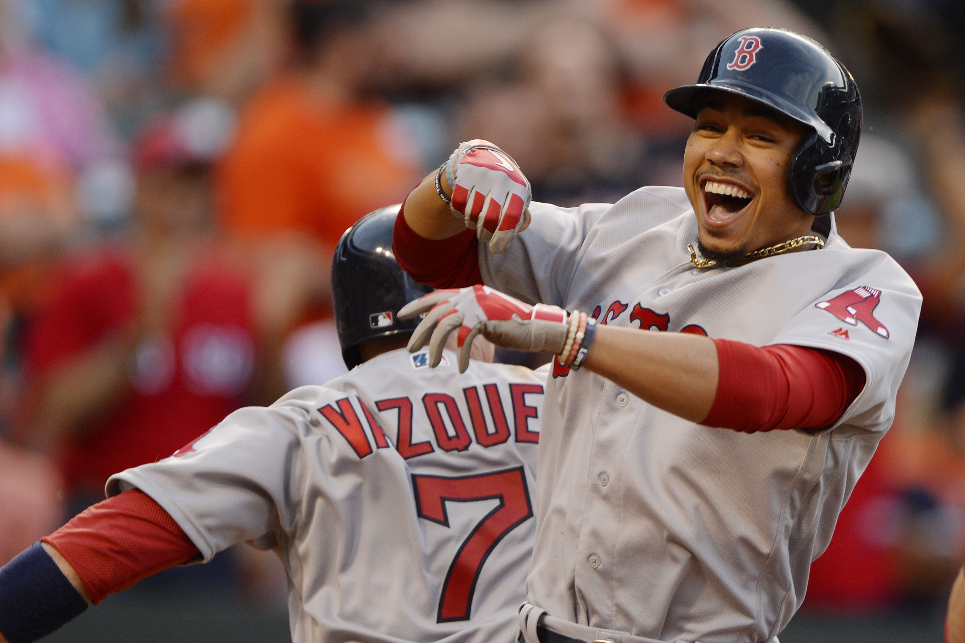 Mookie Betts ties record with sixth three-homer game