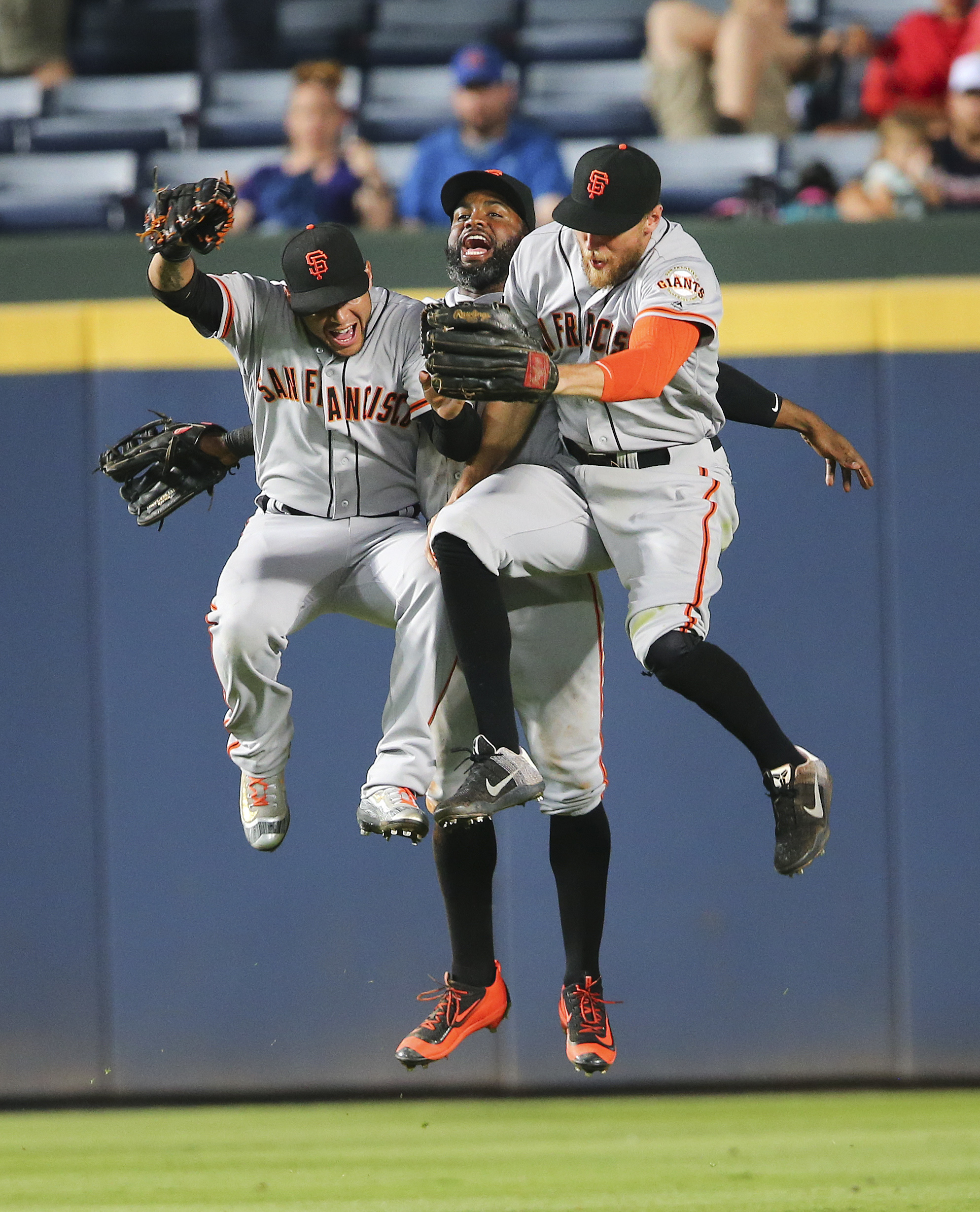 Giants' Sergio Romo has setback and MRI