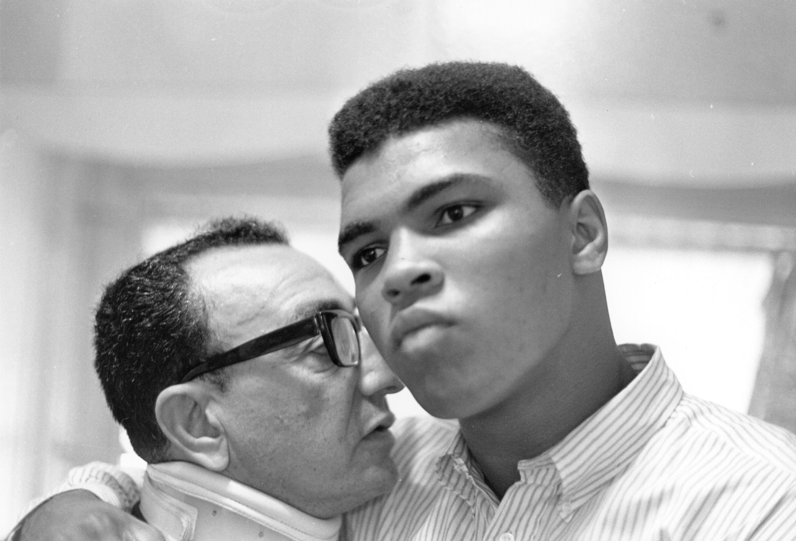 the-time-muhammad-ali-pretended-to-be-joe-louis-khou