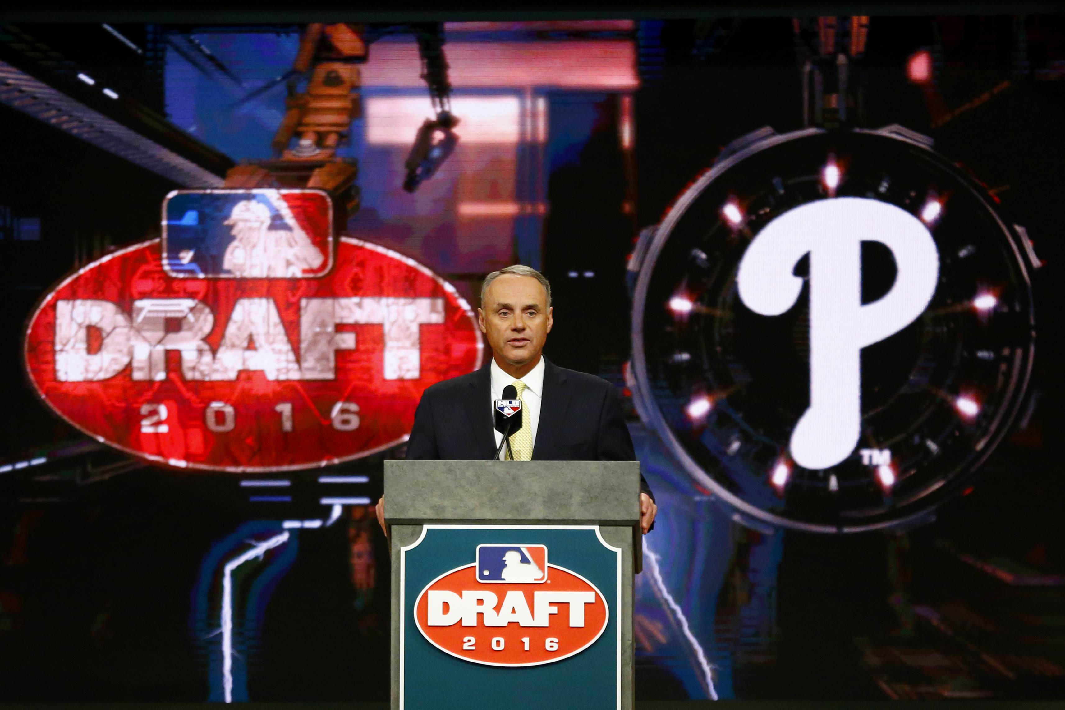 Blue Jays pick Craig Biggio's son among familiar names called on Day 2 of  MLB draft