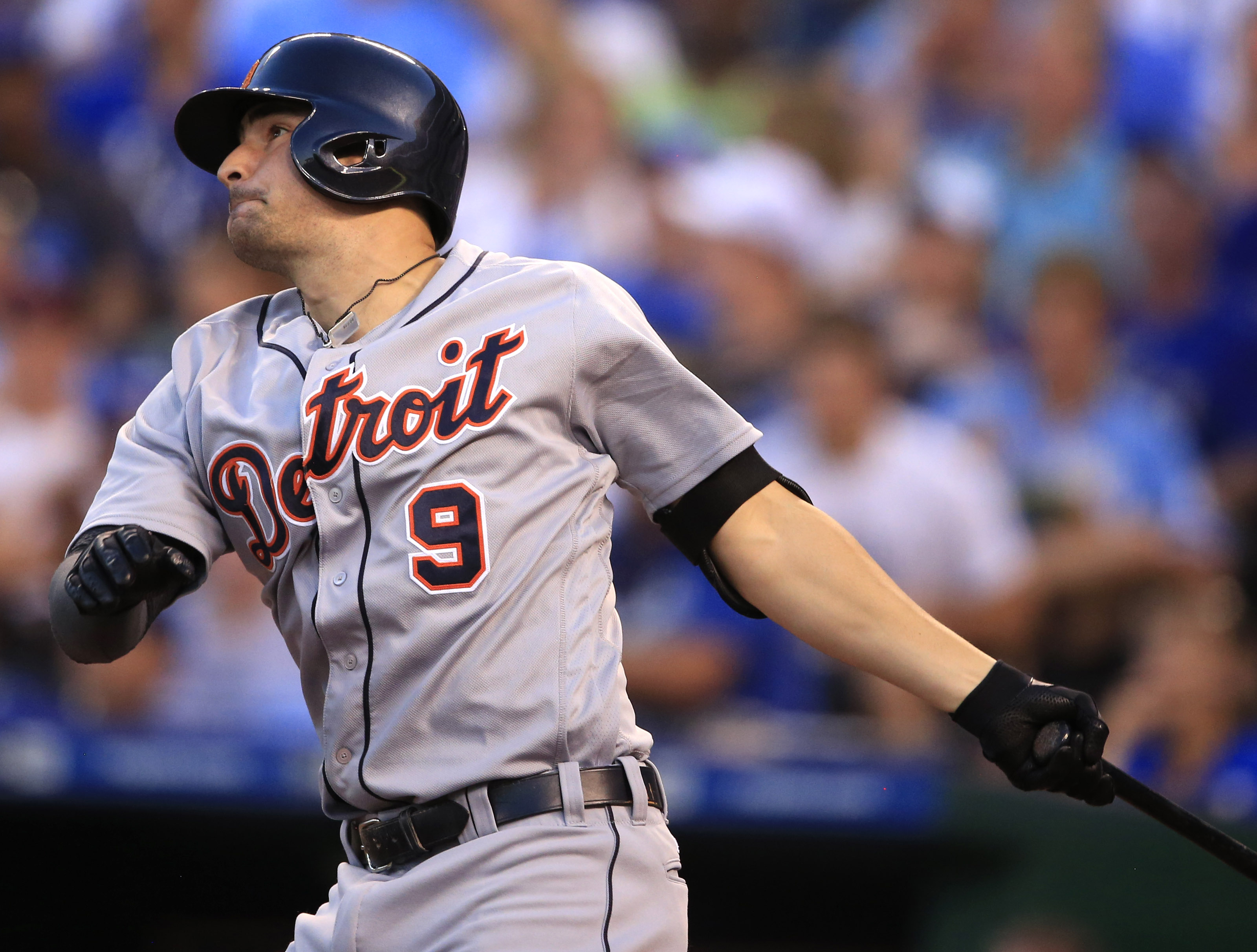 J.D. Martinez hits 3-run homer in 9th to lift Tigers to win