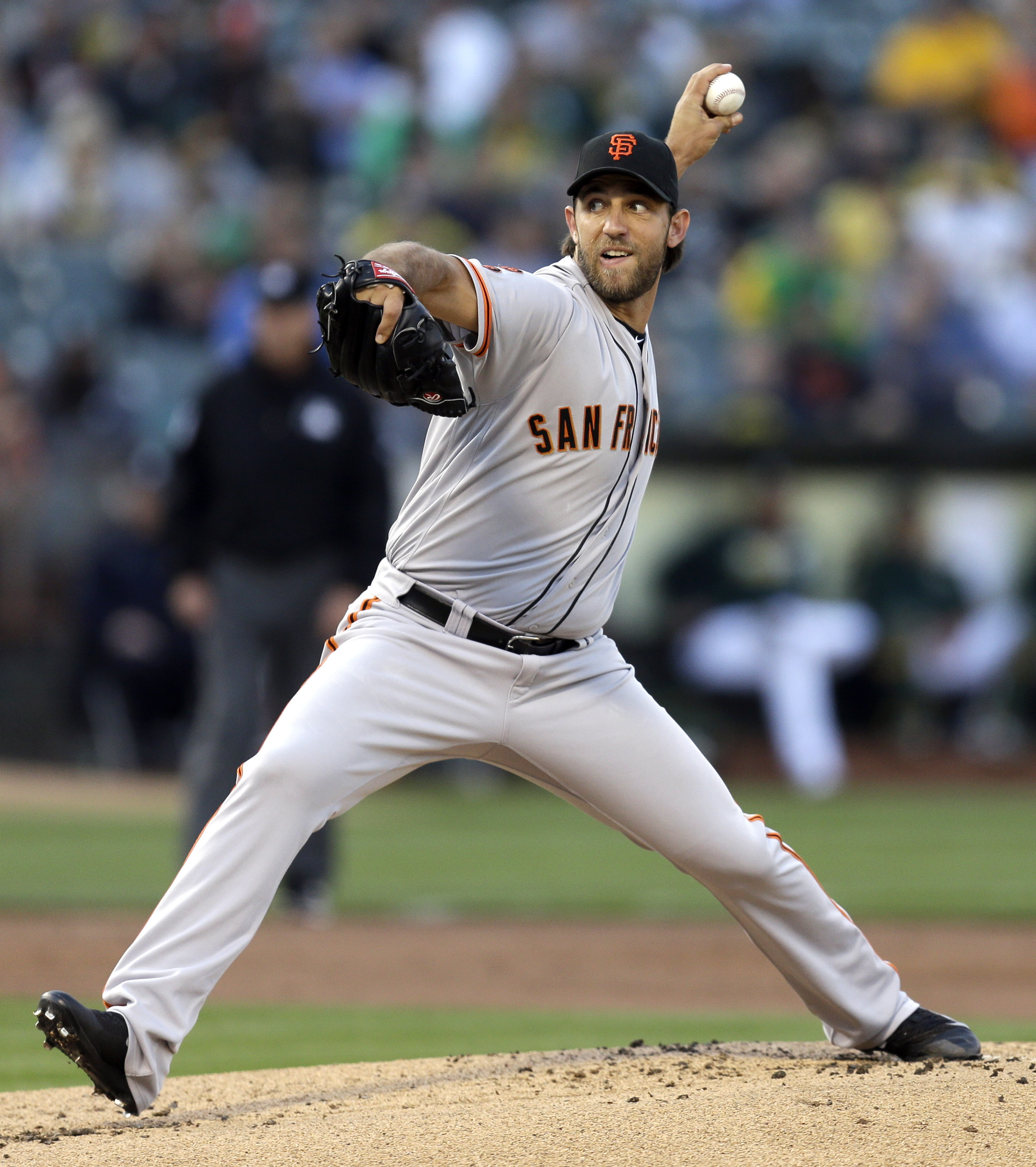 Madison Bumgarner Wants to Compete in the Home Run Derby, but Giants Won't  Let Him