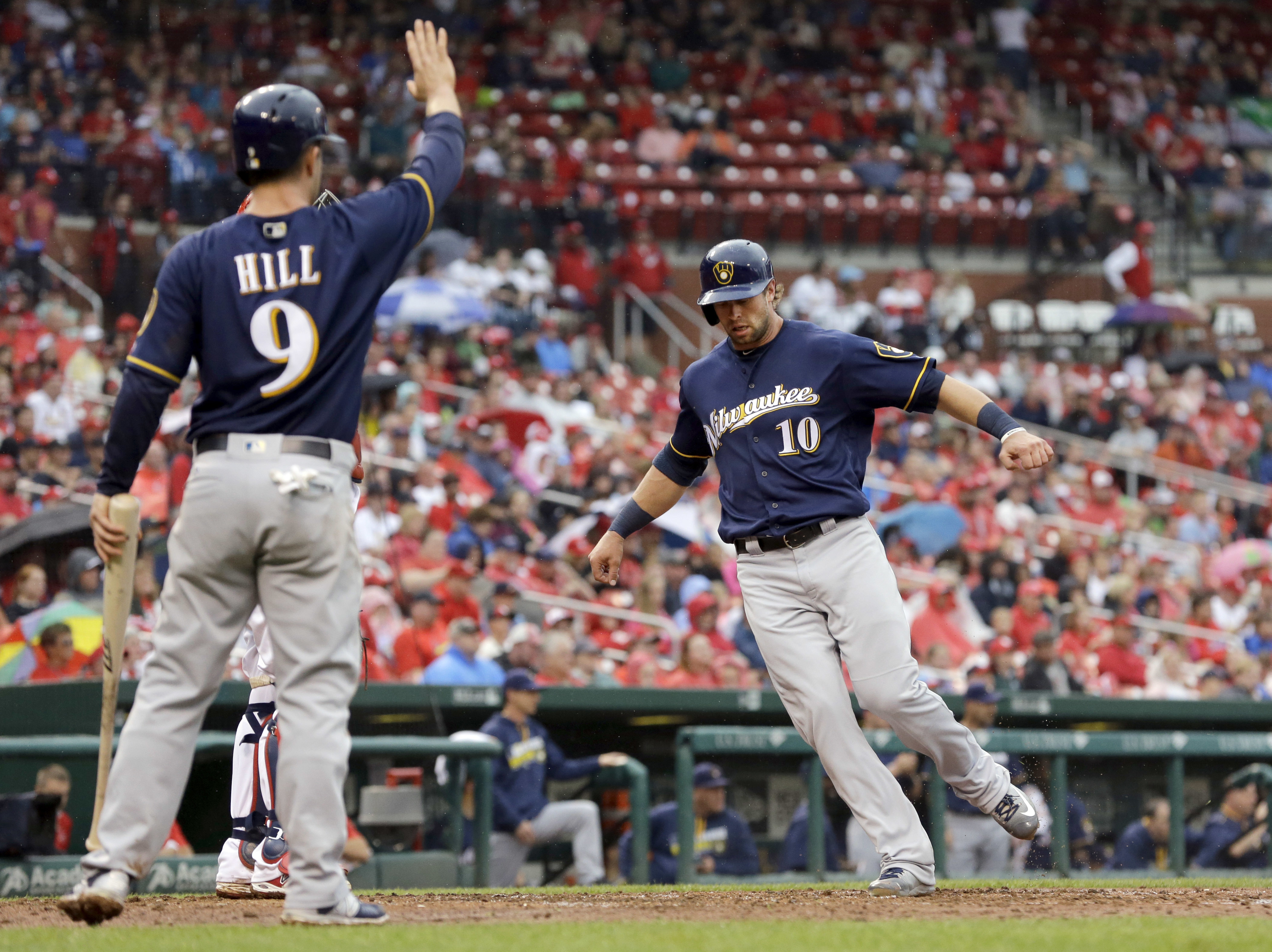 Quick hits: Parade of Brewers relievers stymie Cardinals to nibble into  division lead