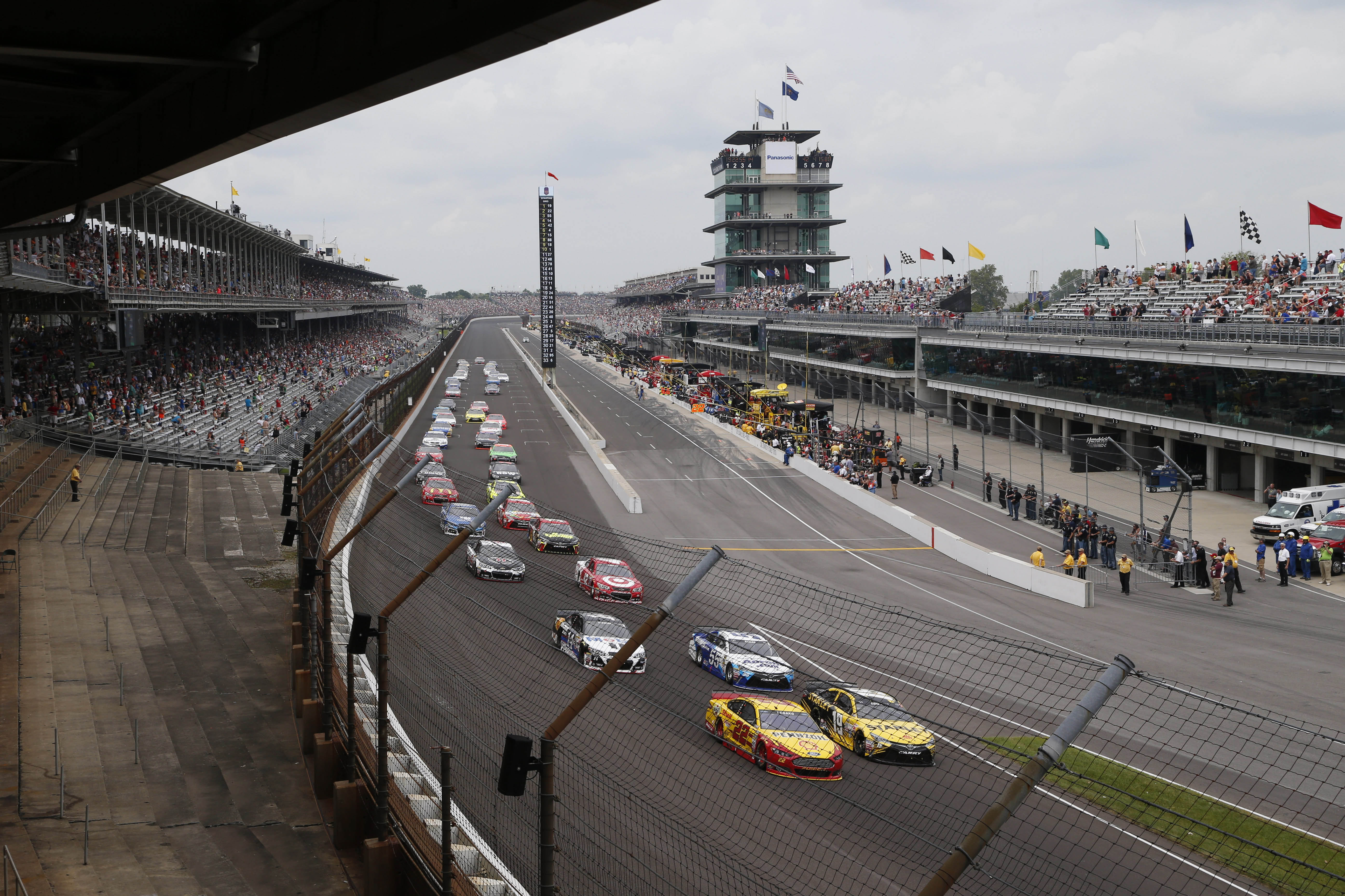 Fast forward Story lines to watch at the Brickyard 400