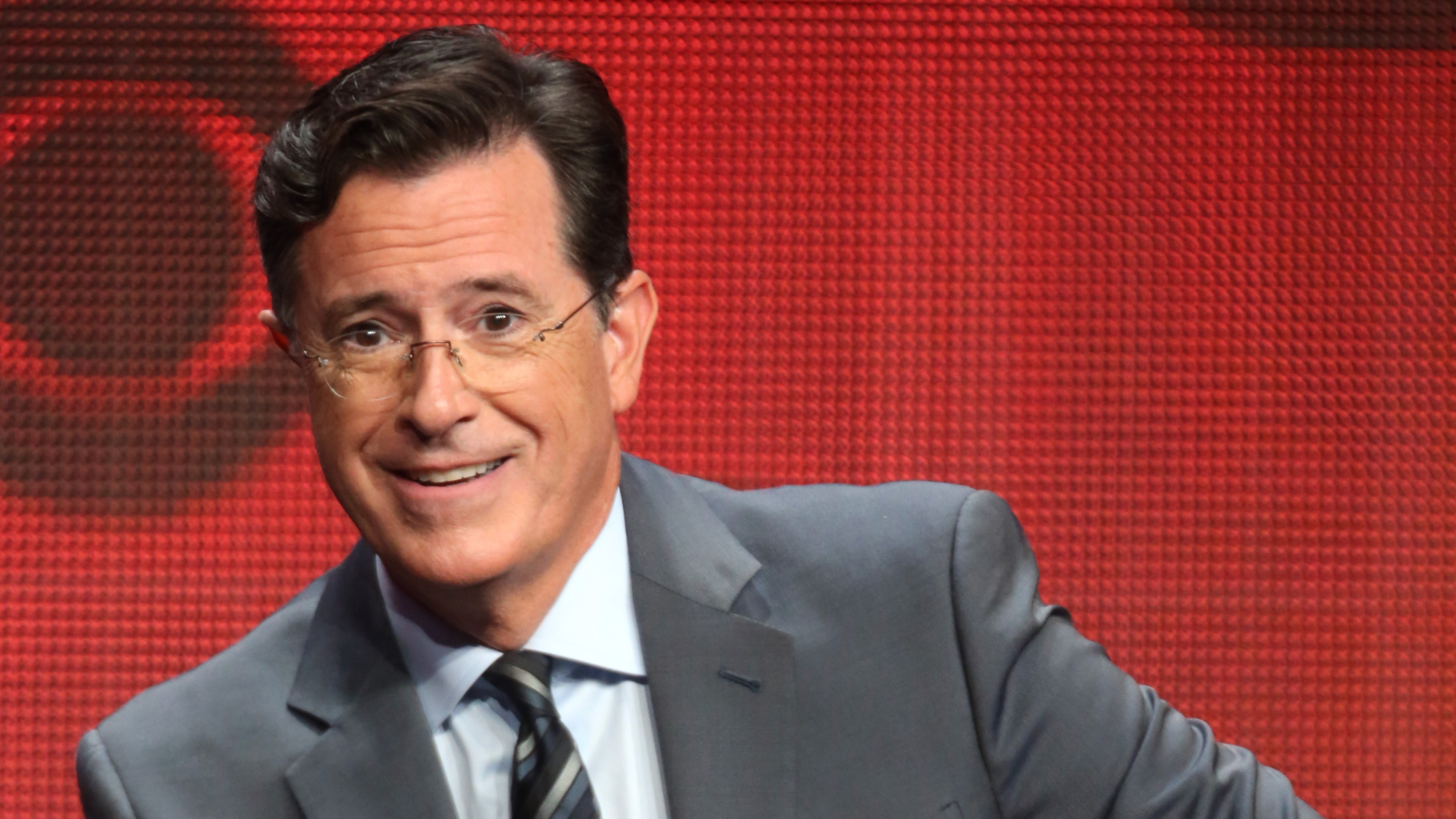 Stephen Colbert Youtube Last Night 07 - crwl9o8