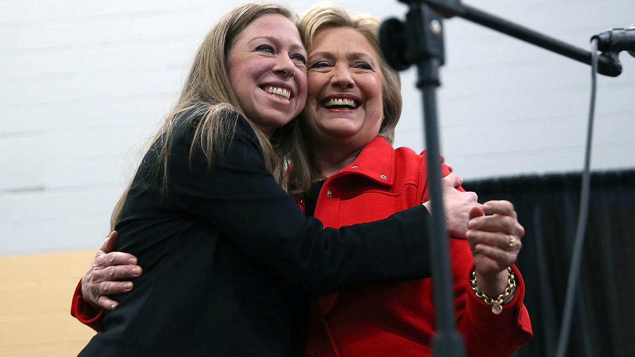 Hillary Clintons Daughter To Stump For Mom In Grand Rapids Thursday