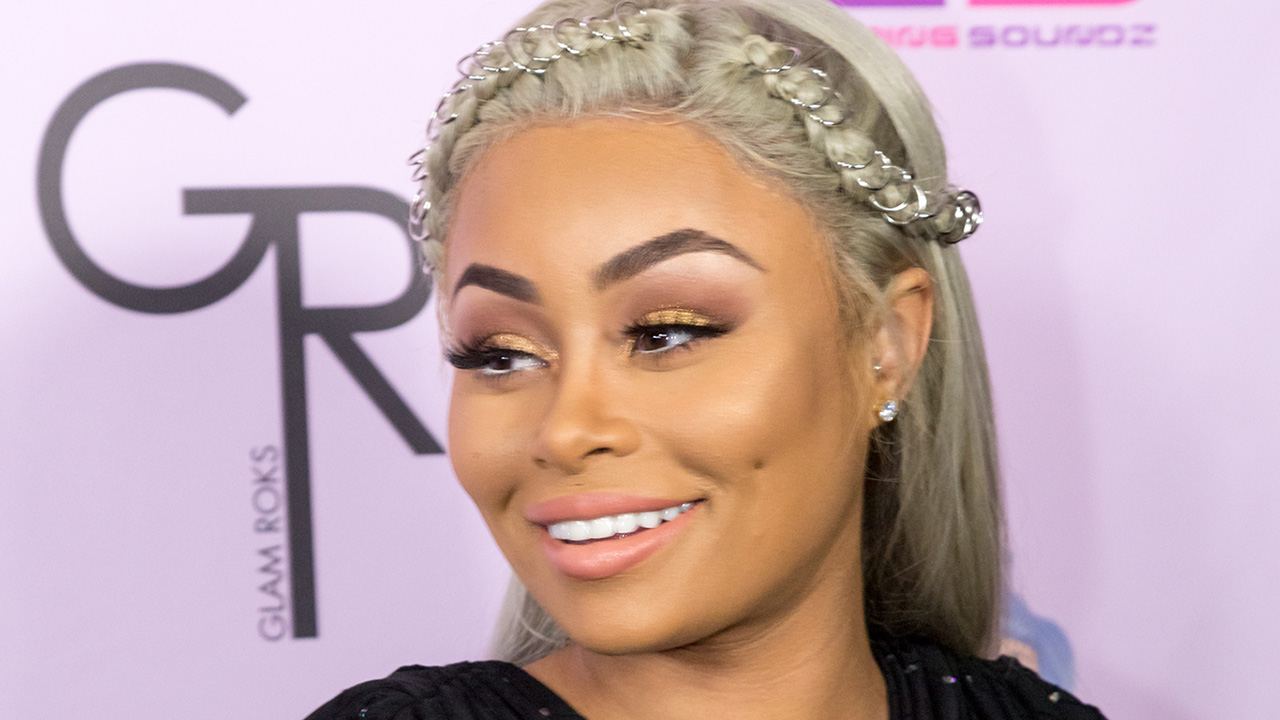 Blac Chyna Flaunts Bare Baby Bump While Dancing to 'Juju on That Beat