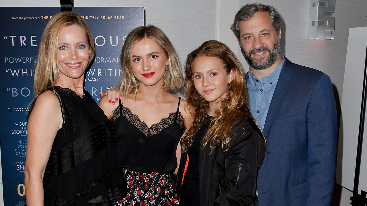 This Is 40 Photo with Leslie Mann and Daughters Maude and Iris Apatow