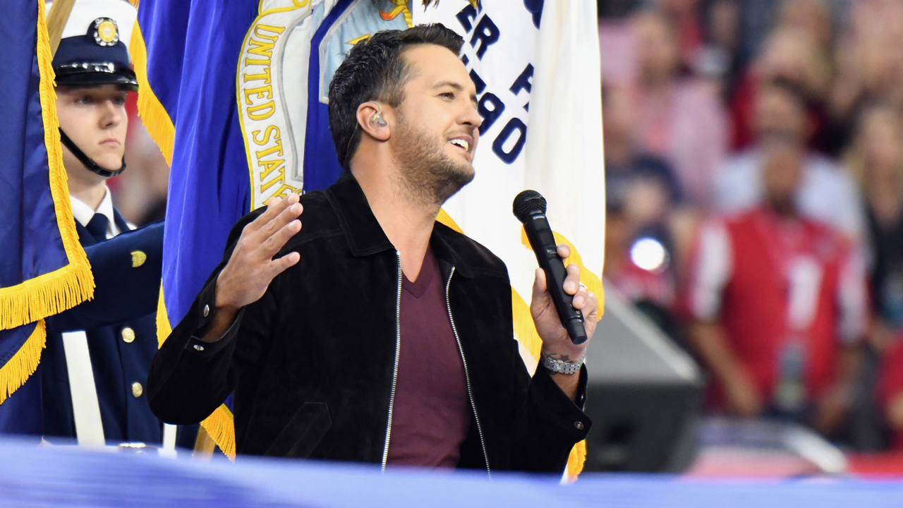 super bowl luke bryan