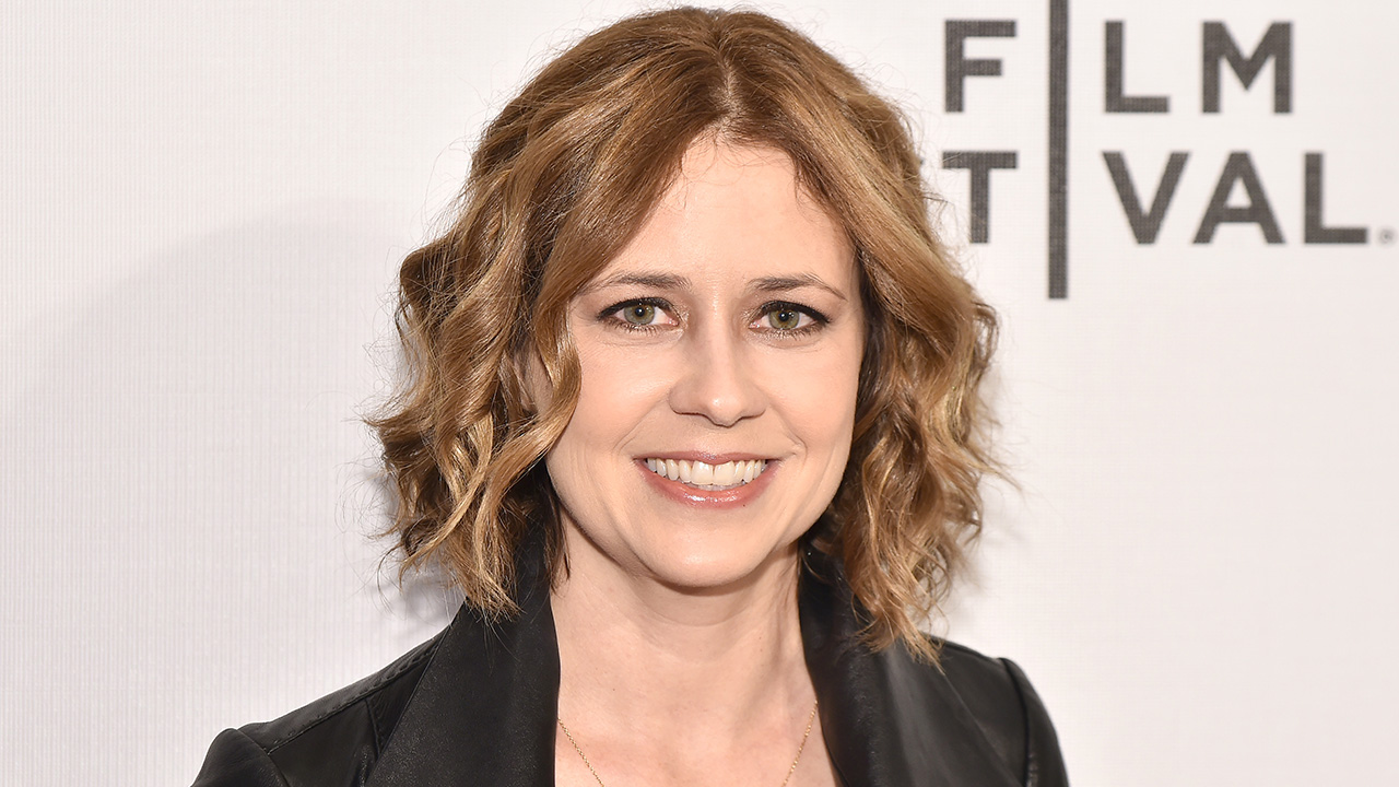 The Office Star Jenna Fischer And Her Character Pam Beesly Are Once 