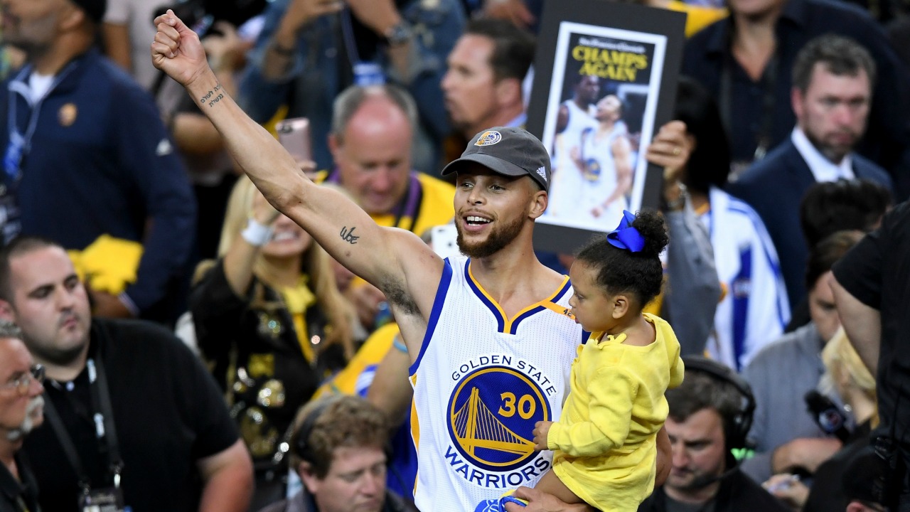Riley Curry is the cutest Warriors fan ever