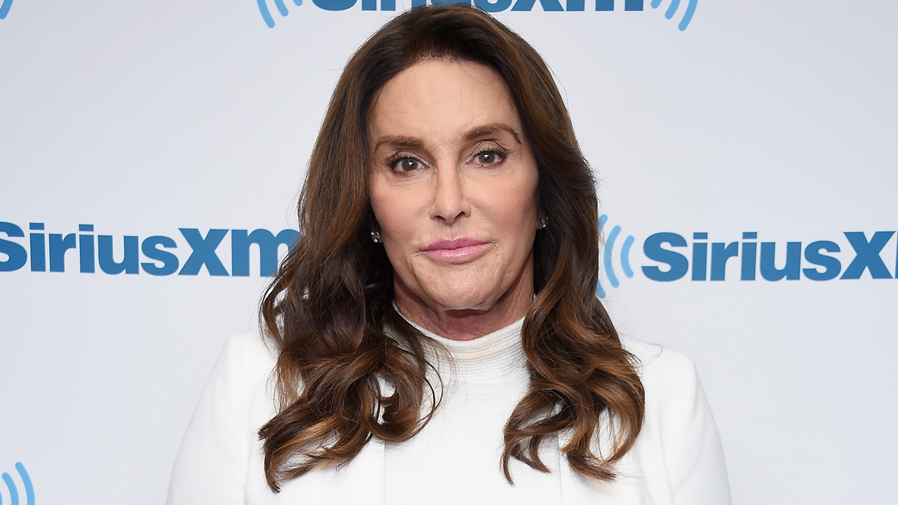 Caitlyn Jenner Latest Celebrity To Consider Running For Office Whas11 Com