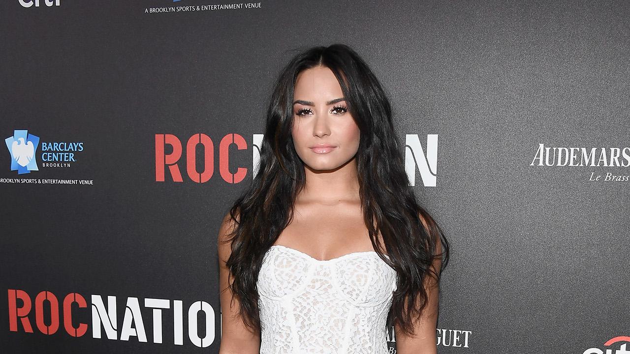 Demi Lovato Slays the National Anthem at Mayweather-McGregor Fight