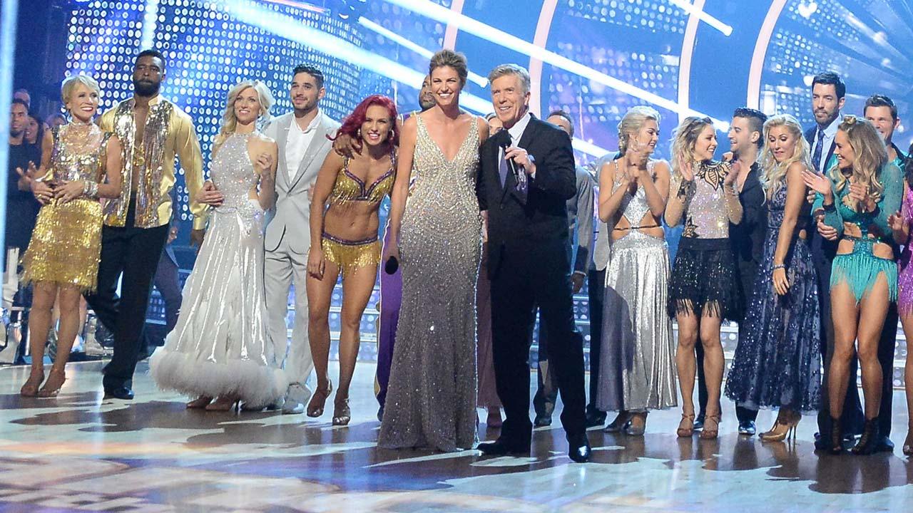 'Dancing With the Stars' Eliminates First Contestant of Season 25