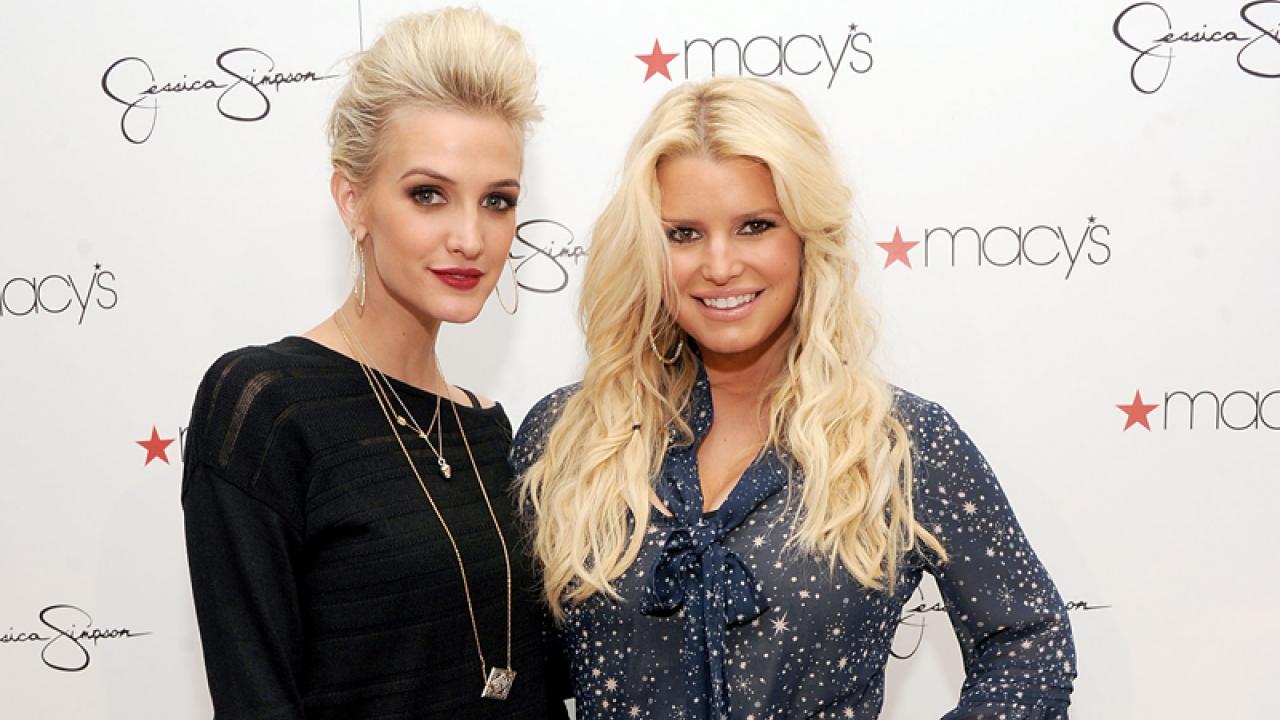 Jessica Simpson Shares Sweet Happy Birthday Message To Sister Ashlee ...