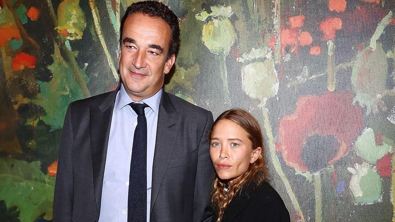 Mary-Kate Olsen Poses With Husband