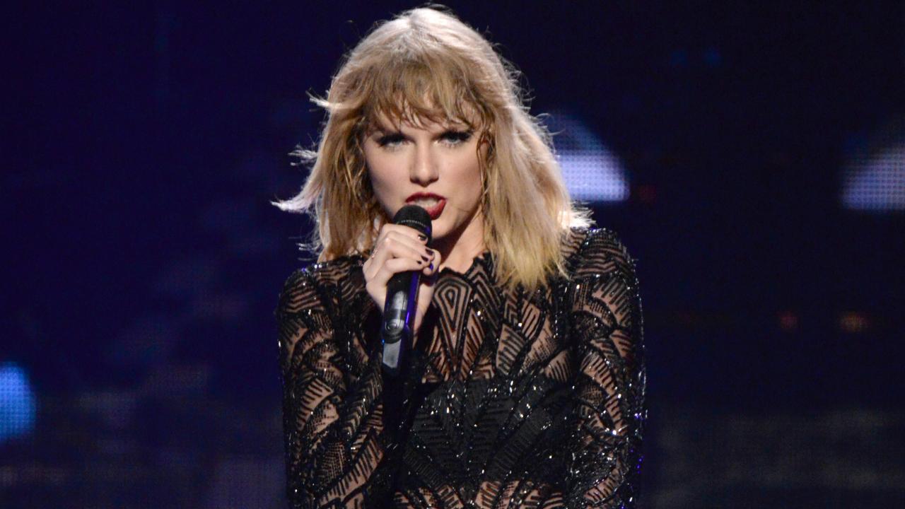 Watch Taylor Swift reputation Stadium Tour