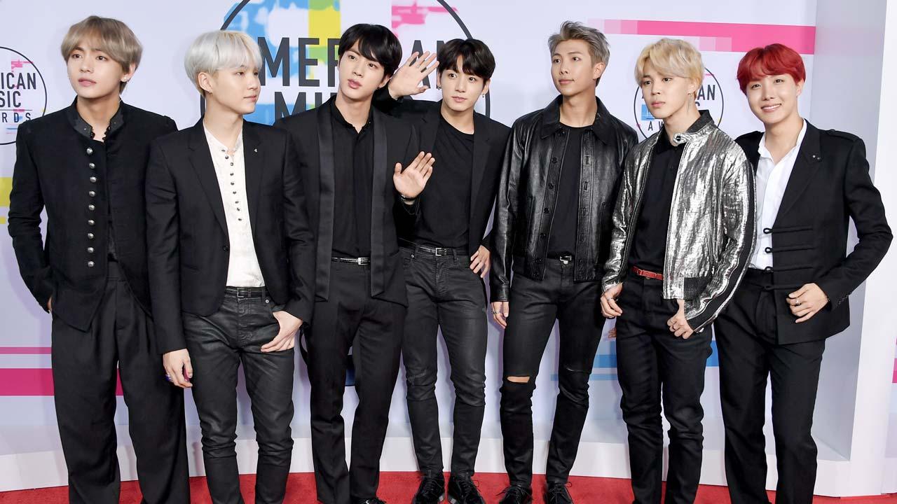 BTS Treats Fans With A Mini Fashion Show In Super Stylish Outfits