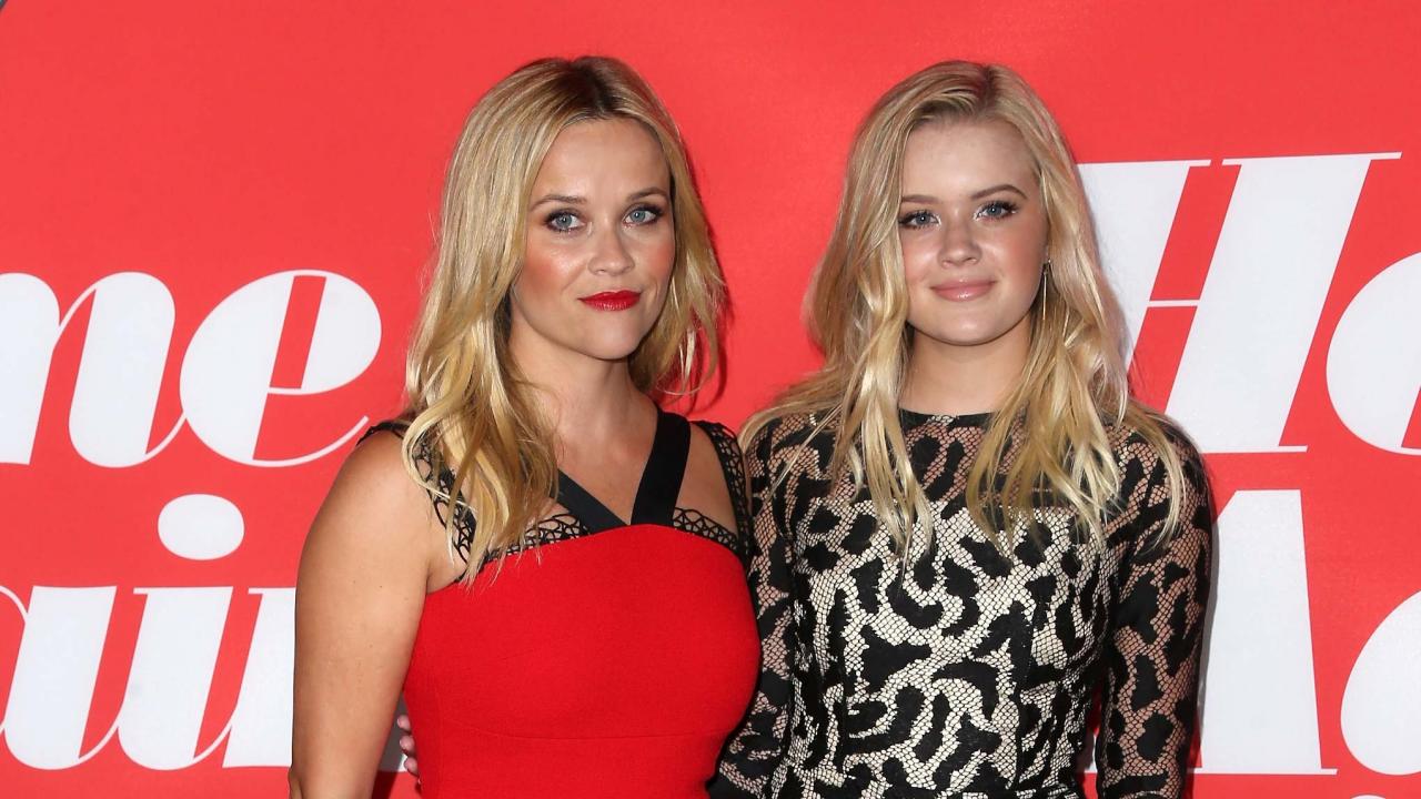 Reese Witherspoon S Daughter Ava Phillippe Makes Her Debut In Paris See The Stunning Pics
