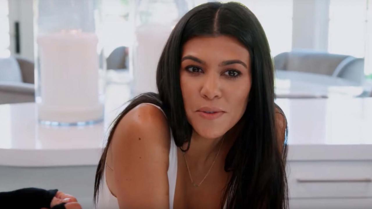 Kim And Khloe Kardashian Splash Cold Water On Kourtneys Latest Passion In Life On Kuwtk