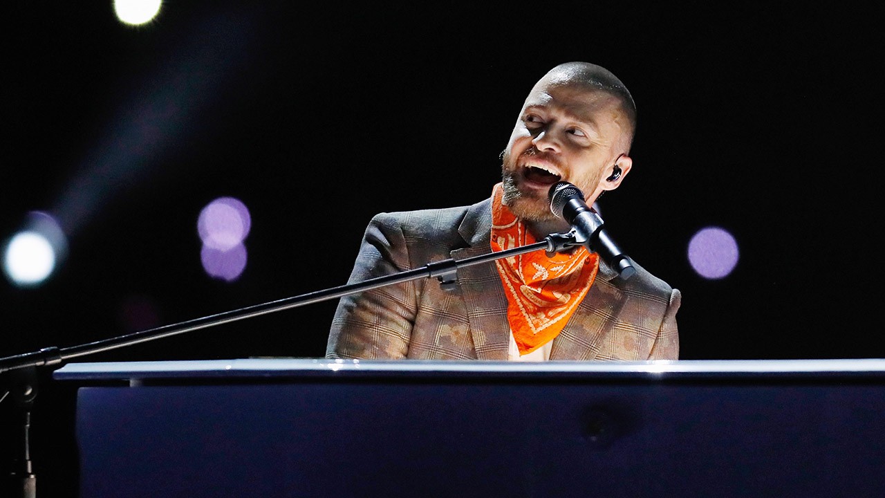 Justin Timberlake Duets With Prince Video During Super Bowl Halftime: Watch