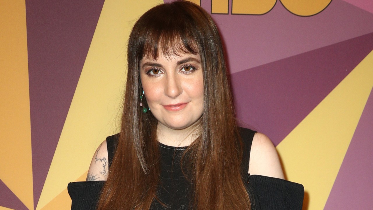 Lena Dunham Shares Topless Photo After Opening Up About Hysterectomy |  whas11.com